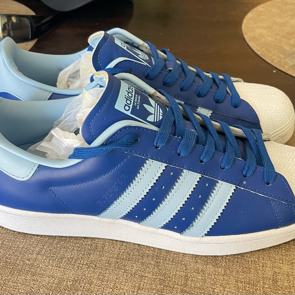 New Adidas Very Rare Blue/Sky Blue Superstar Shoes 9.5 Men’s US - Picture 4 of 6